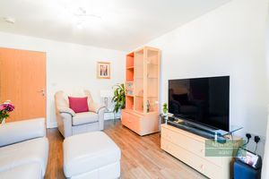 Photo 17- click for photo gallery